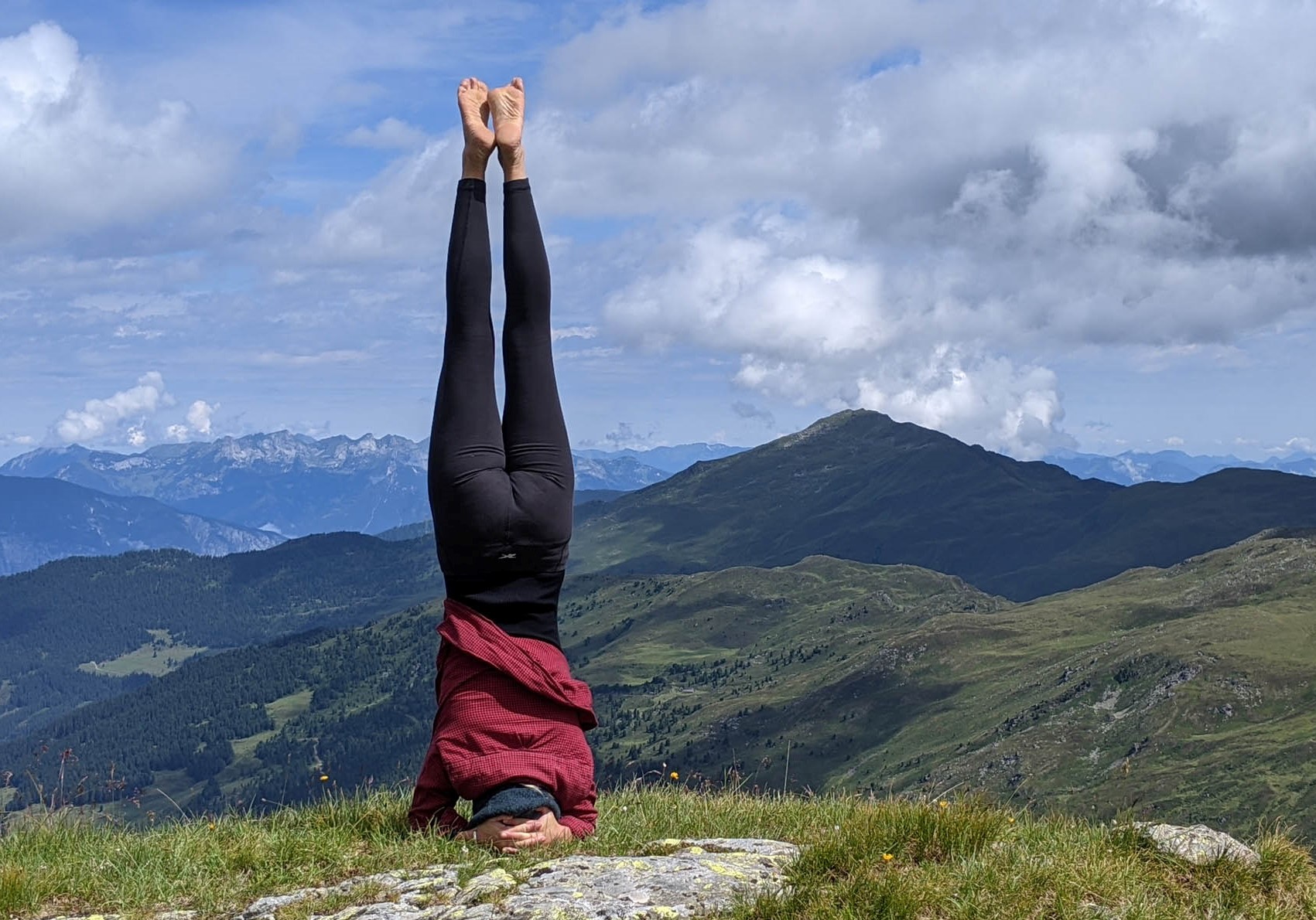 Yoga in den Bergen